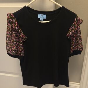 CeCe Black Tee with Pink Floral Ruffle Sleeves Small